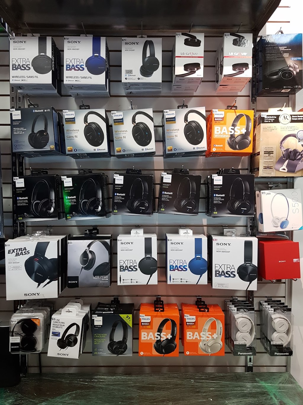 Best Appliance & cell | 1877 Finch Ave W, North York, ON M3N 2V2, Canada | Phone: (416) 245-2600