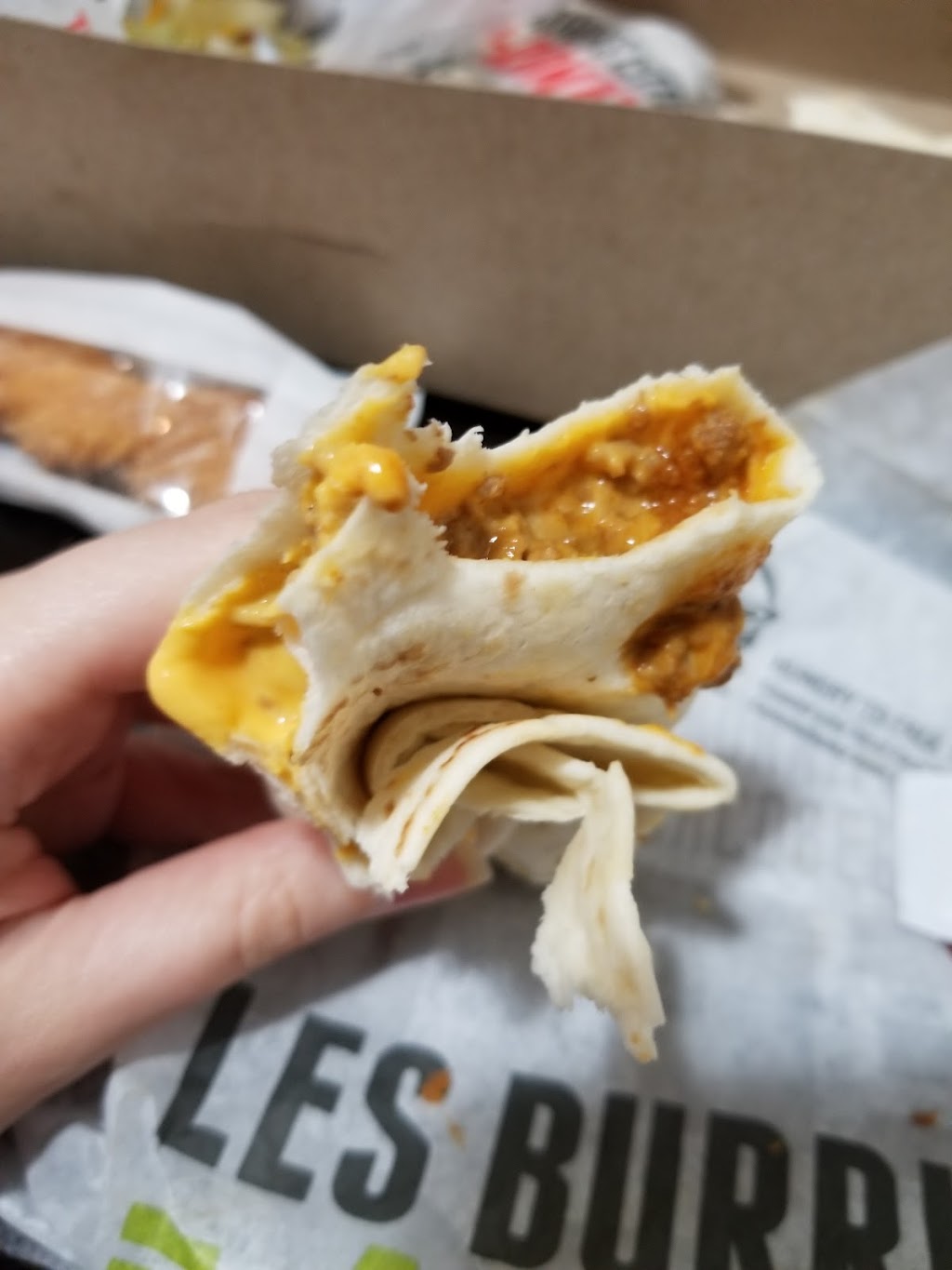 Taco Bell | 644 Yonge St, Barrie, ON L4N 4E6, Canada | Phone: (705) 719-7467