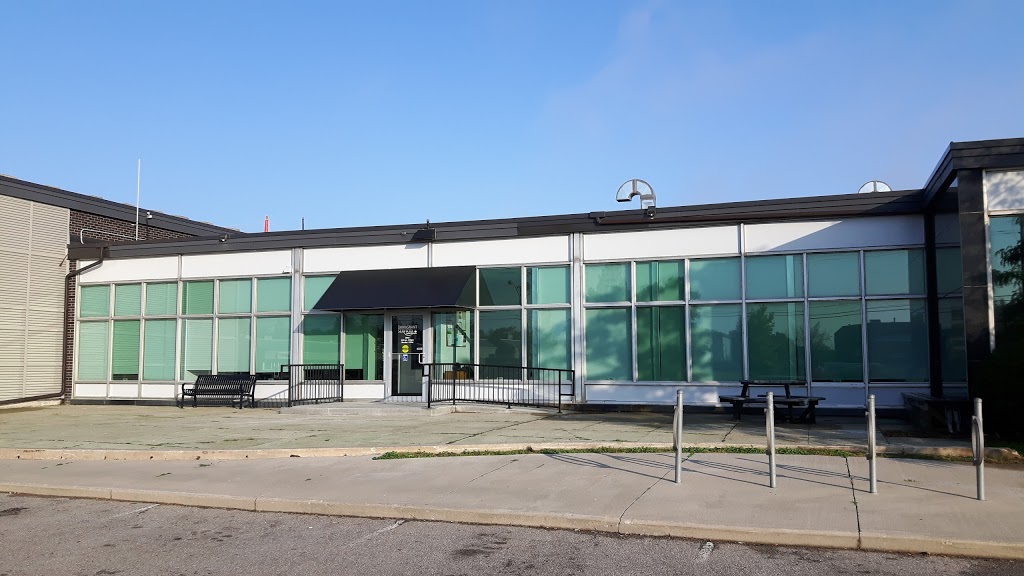 Immigrant Services Guelph-Wellington | 104 Dawson Rd Unit 102, Guelph, ON N1H 1A6, Canada | Phone: (519) 836-2222