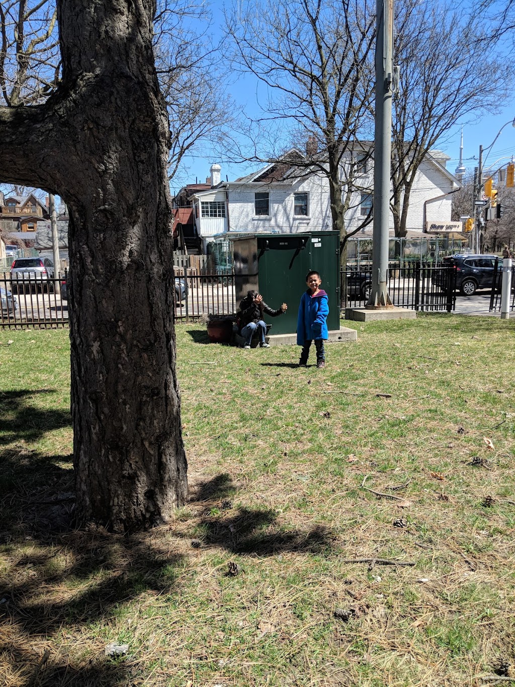 Bellwoods Centres for Community Living Inc. | 3 Concorde Gate Suite 200, North York, ON M3C 3N7, Canada | Phone: (416) 696-9663