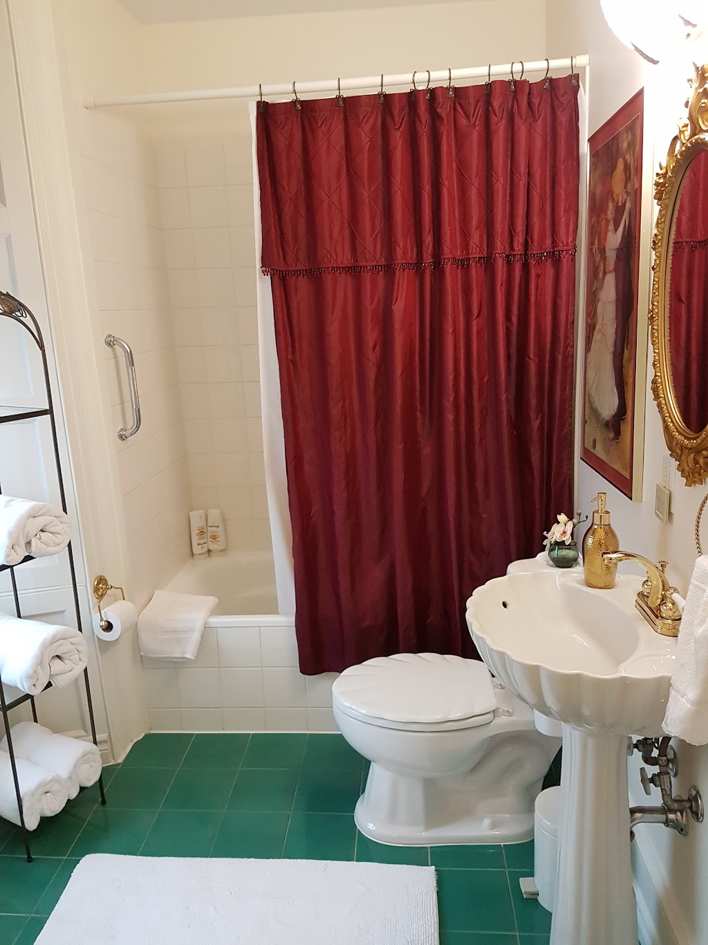 Drummond House | 30 Drummond St E, Perth, ON K7H 1E9, Canada | Phone: (613) 267-1038