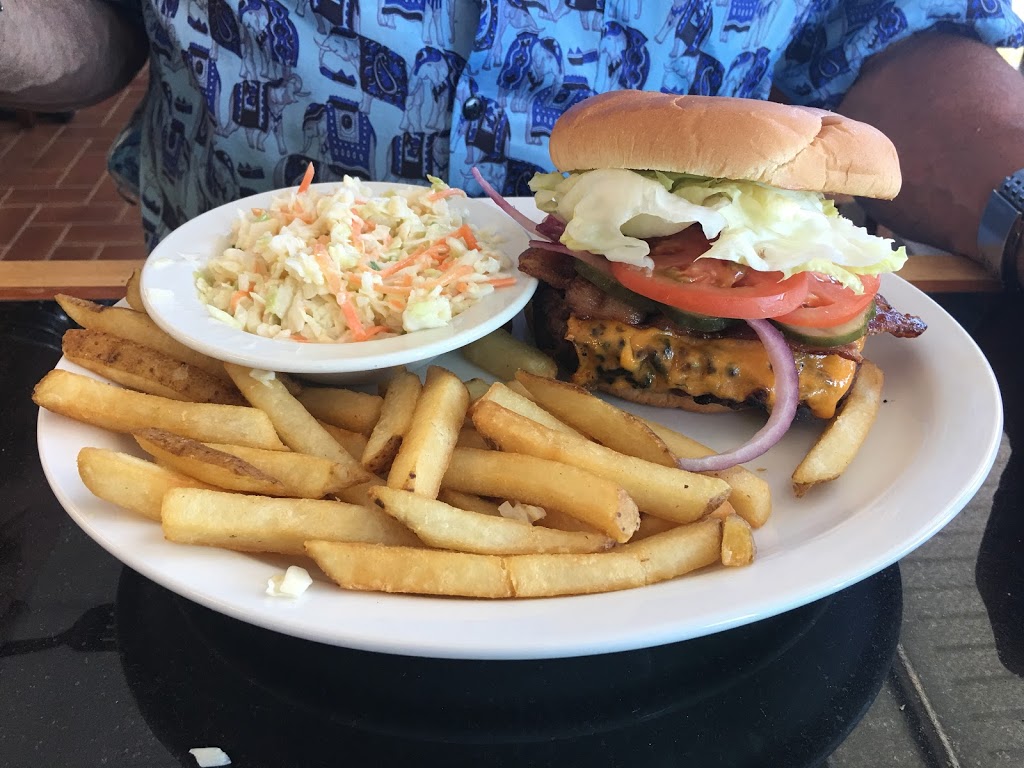 The Bend Eatery | 31 Ontario St N, Grand Bend, ON N0M 1T0, Canada | Phone: (519) 238-5611