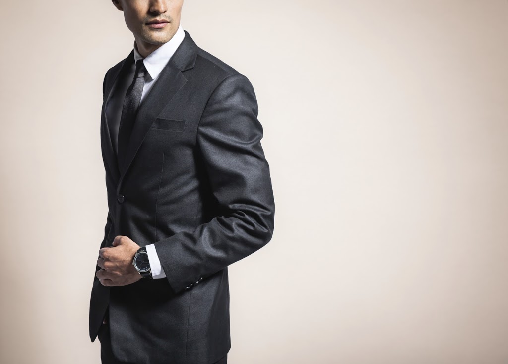 Riverbend Cleaners | 560 Riverbend Square NW, Edmonton, AB T6R 2E3, Canada | Phone: (780) 988-6685