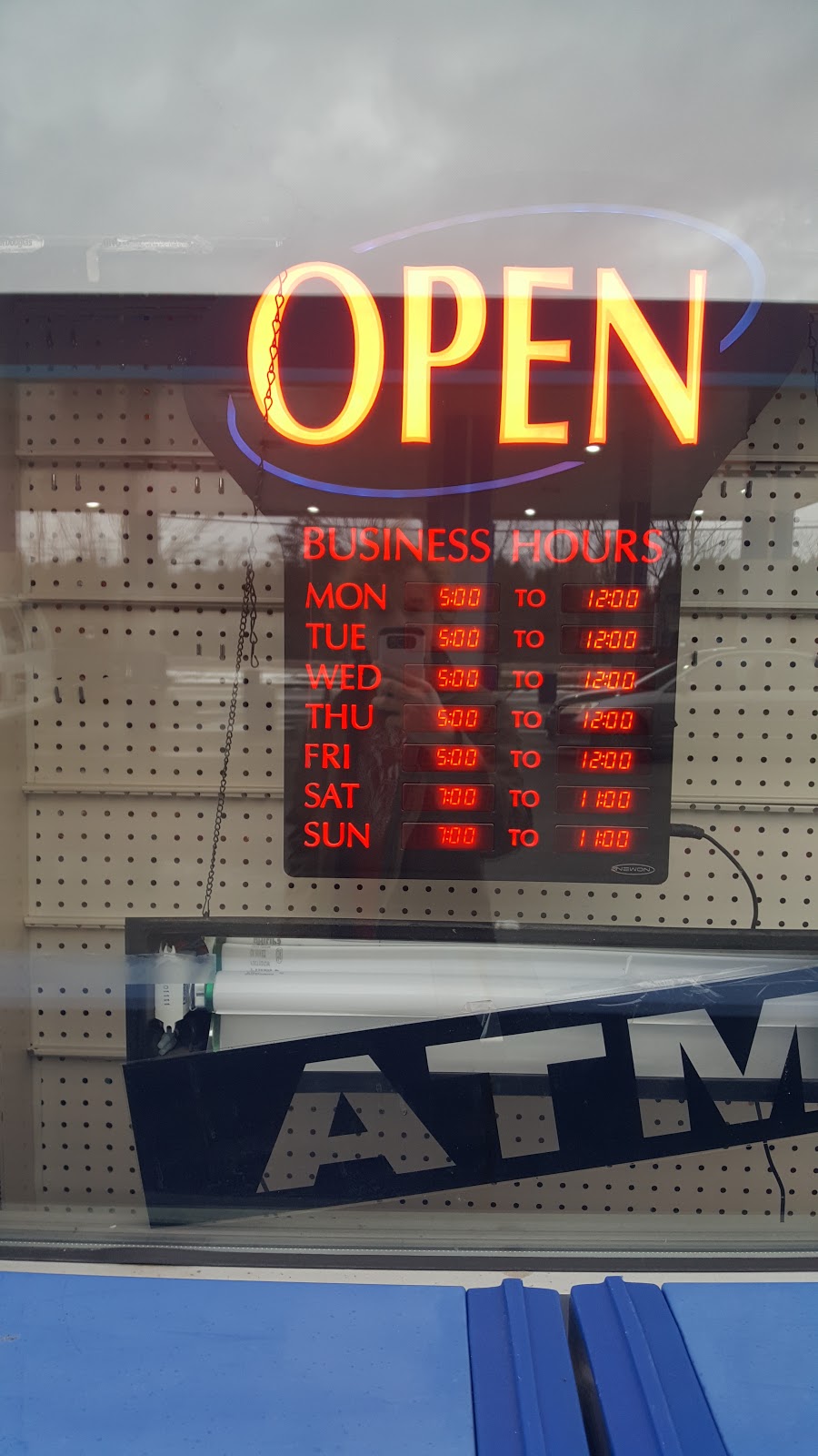 Ultramar | 1535 Water St, Peterborough, ON K9H 0C6, Canada | Phone: (705) 742-0589