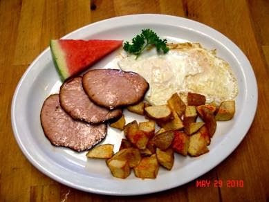 Evas Deli | 680 Huronia Rd, Barrie, ON L4N 6C6, Canada | Phone: (705) 739-7004