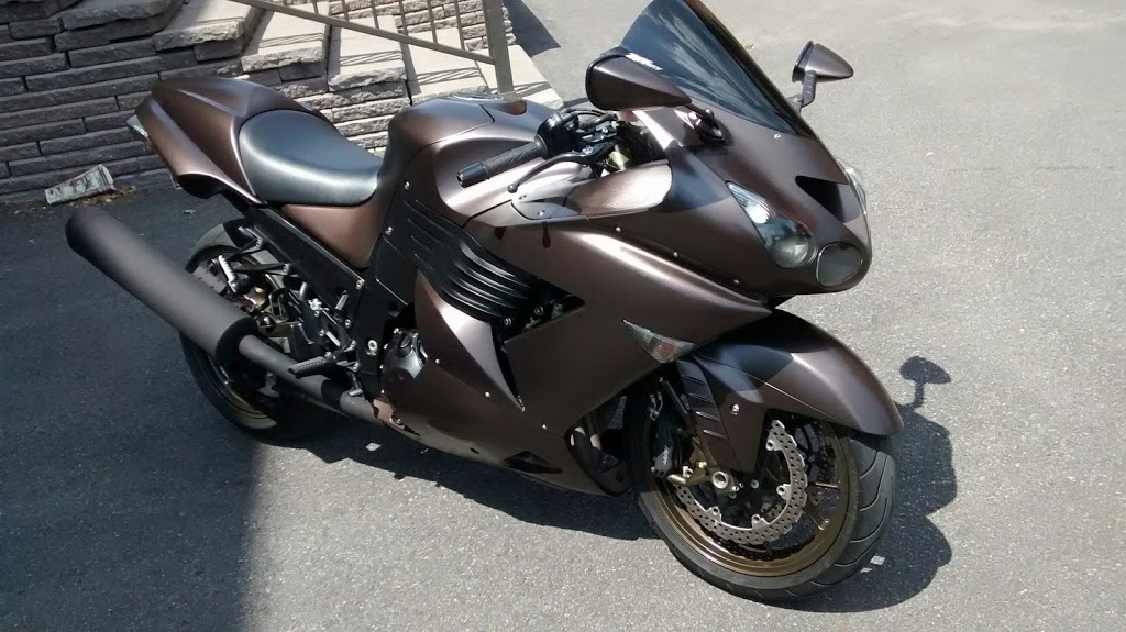 Carrosserie A & J | 5485 Rue de Kensington, Saint-Hubert, QC J3Y 2W7, Canada | Phone: (450) 656-4144