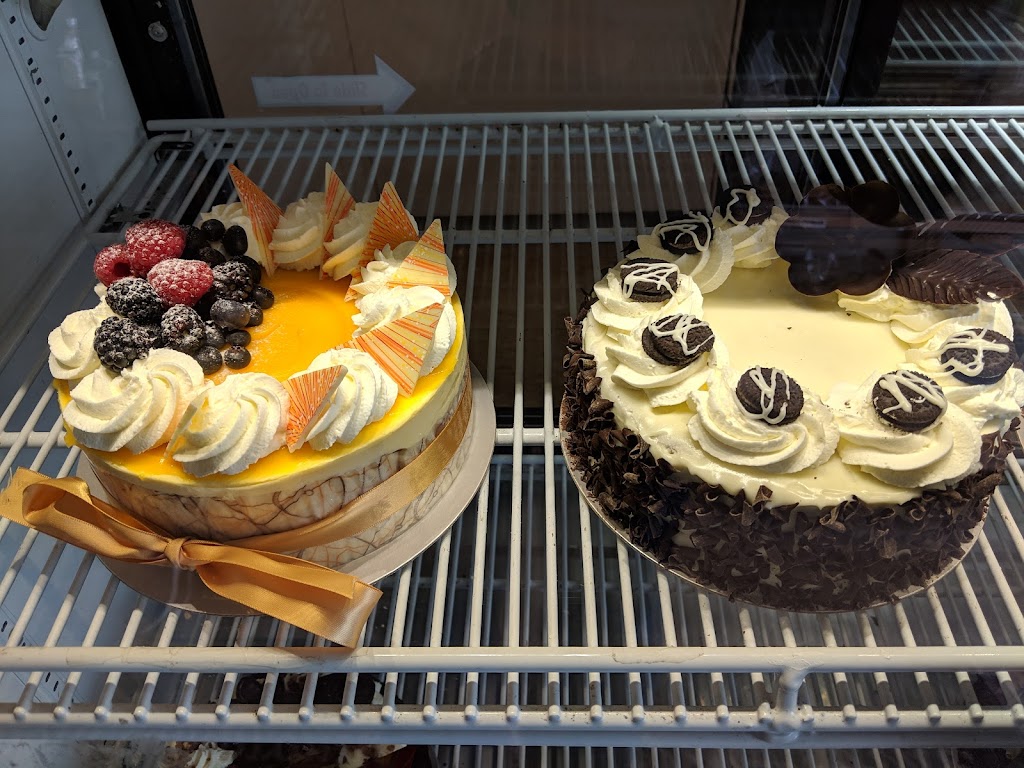 La Patisserie Fine Cakes & Pastries Inc. | 300 Gage Ave #11, Kitchener, ON N2M 3C8, Canada | Phone: (519) 744-4084
