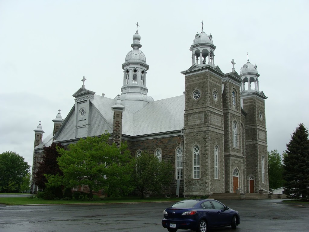 Eglise | 34 Rue Saint Louis, Saint-Cyrille-de-Wendover, QC J1Z 1S1, Canada | Phone: (819) 397-2344