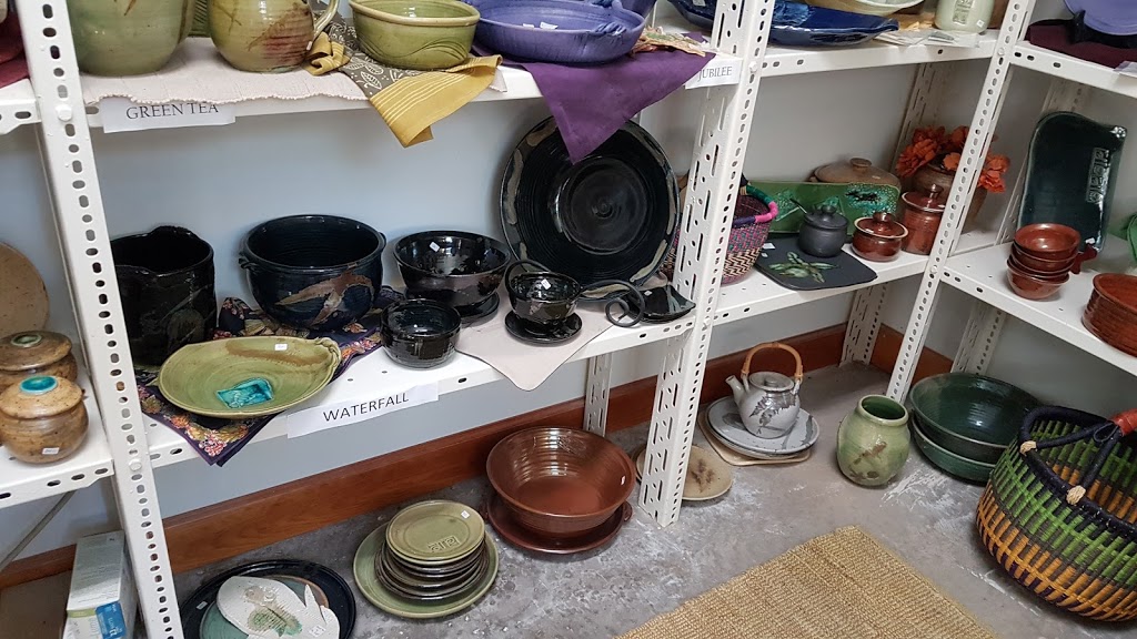 Sara Bonnyman Pottery | 326 Maple Ave, Tatamagouche, NS B0K 1V0, Canada | Phone: (902) 657-3215