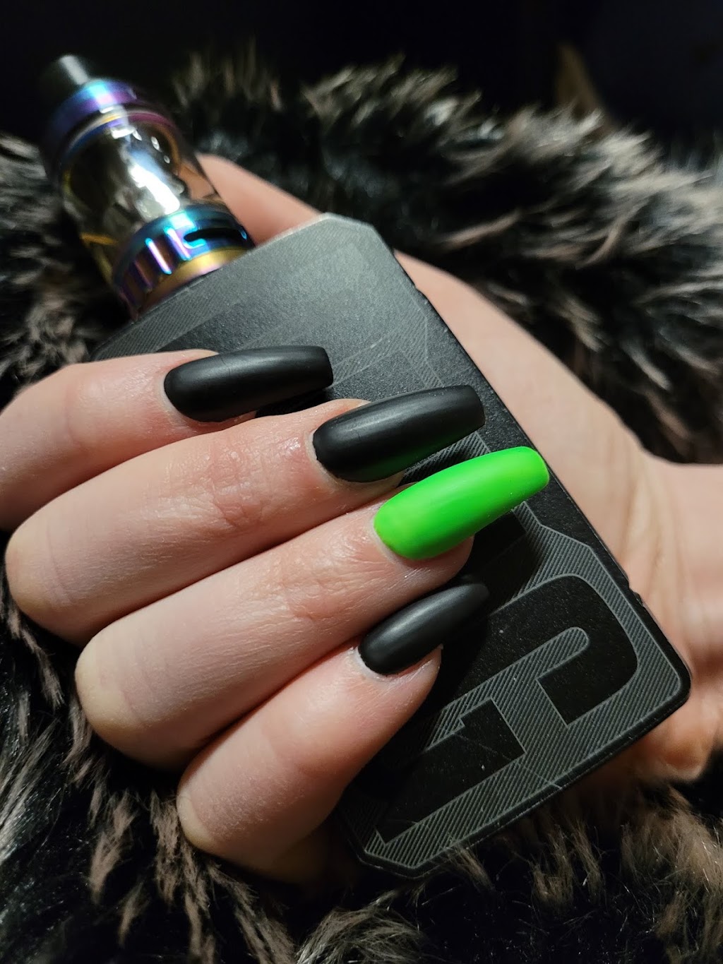D &D Nail Salon | 994 Huron St, London, ON N5Y 4K6, Canada | Phone: (519) 936-1628
