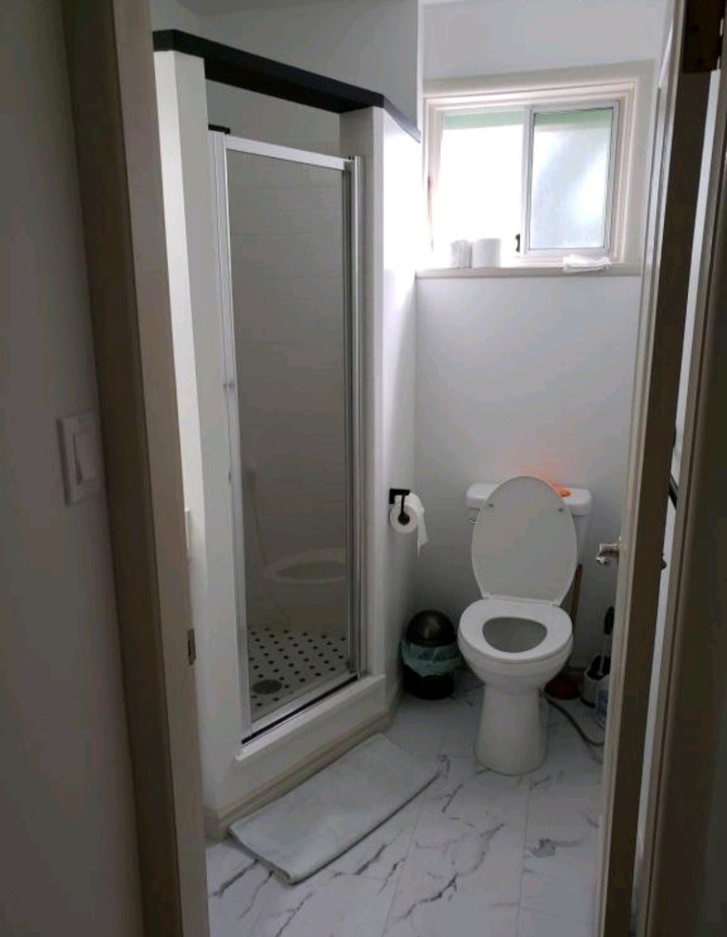 Dalat B&B | 16924 32 Ave, Surrey, BC V3S 0L5, Canada | Phone: (604) 700-7051