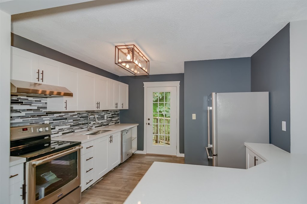 iHome Cabinets & Countertops | 34261 Marshall Rd #103, Abbotsford, BC V2S 1L8, Canada | Phone: (604) 870-8856