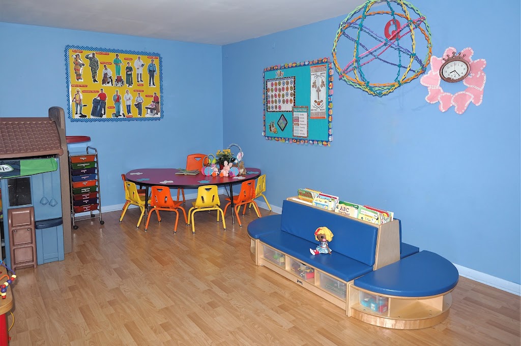 Our Big Stars Dayhome | 533 78 Ave SW, Calgary, AB T2V 0T5, Canada | Phone: (403) 383-2910