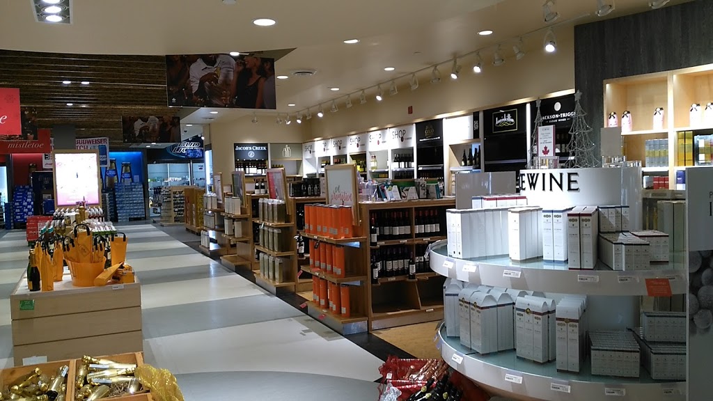 Duty Free Sarnia | 2 Bridge St, Point Edward, ON N7V 4J5, Canada | Phone: (800) 395-7672