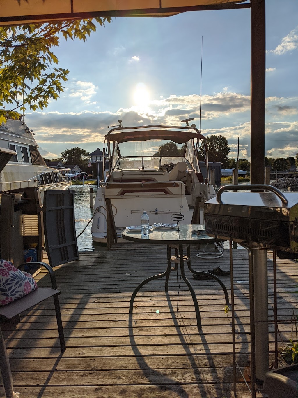 Ecarte Marine | 4729 Old River Rd, Port Lambton, ON N0P 2B0, Canada | Phone: (519) 677-5691