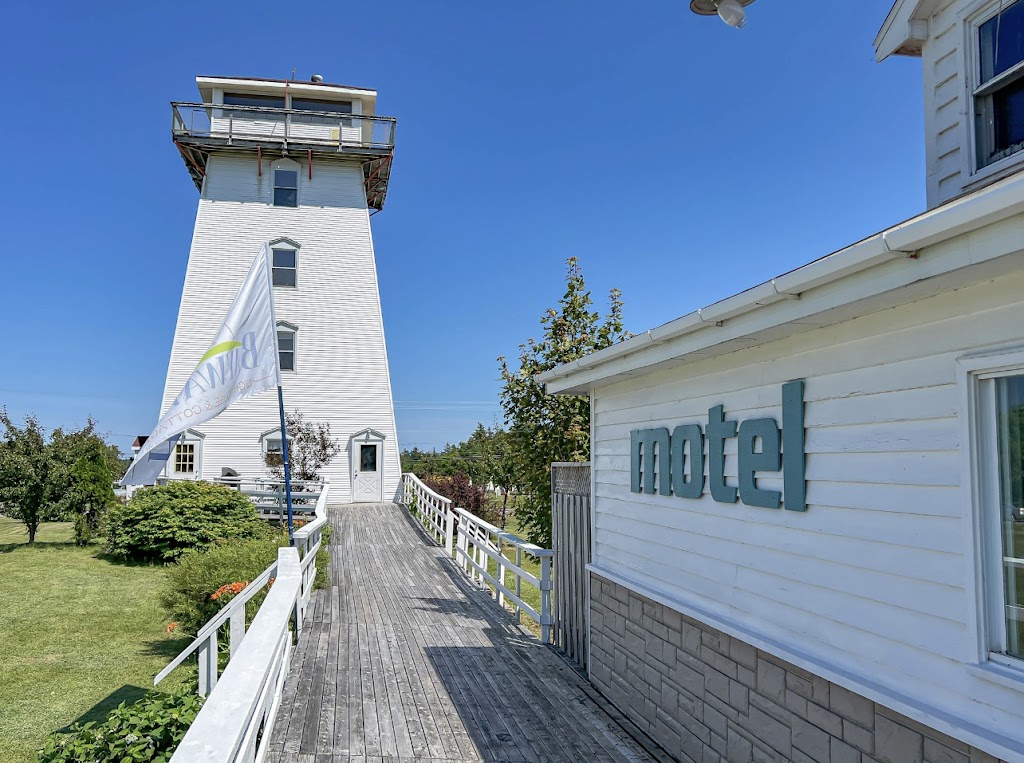 Baywatch Lighthouse and Cottages | 3805 Portage Rd, Brackley Beach, PE C1E 2W3, Canada | Phone: (902) 672-3478