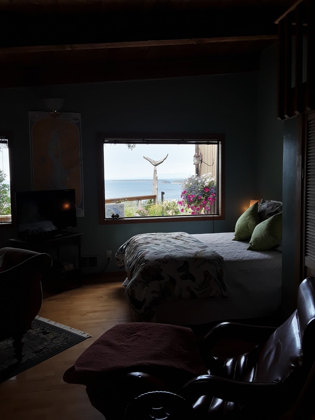 Robin Song Retreat | 247 Robin Song Ln, Eastsound, WA 98245, USA | Phone: (206) 714-3348