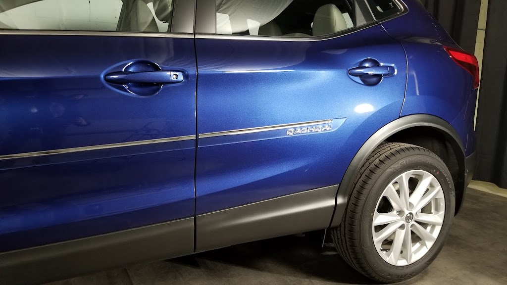 Luxwood Auto Trim Design Inc | 7950 Rue Alfred, Anjou, QC H1J 1J1, Canada | Phone: (514) 324-3274