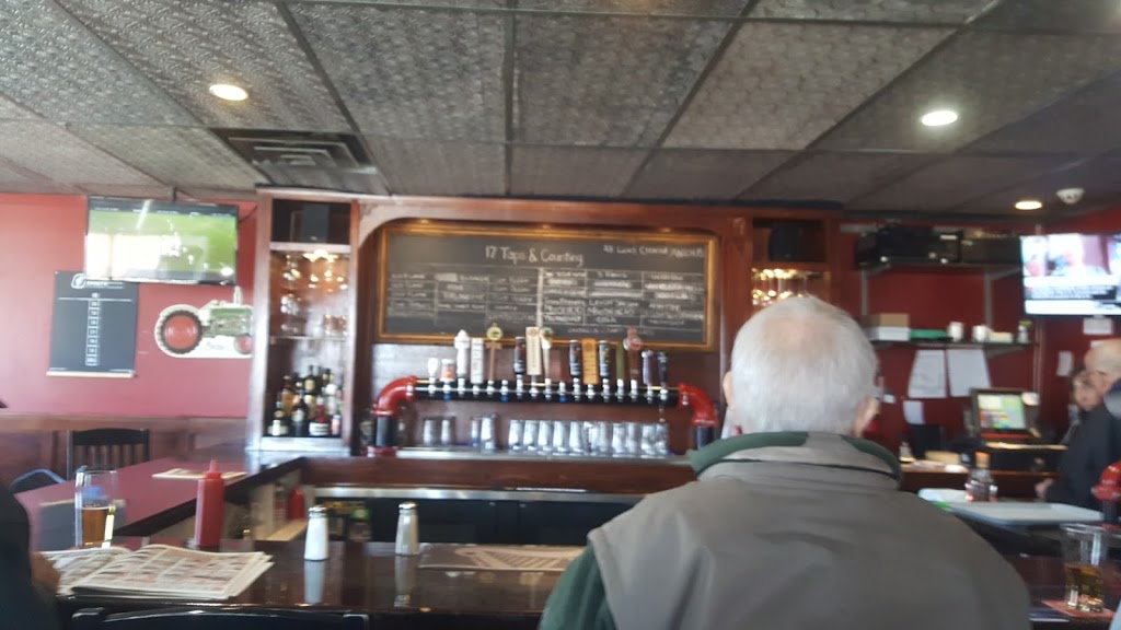 The Pub | 136 Water St, Port Perry, ON L9L 1B9, Canada | Phone: (905) 982-8880