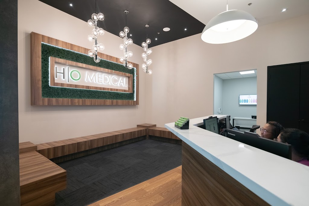 HealthOne Toronto | 110 Harbour St, Toronto, ON M5J 0B7, Canada | Phone: (416) 663-5433