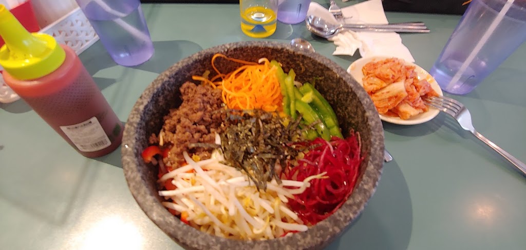 Minjis | 854 Yonge St, Midland, ON L4R 2E7, Canada | Phone: (705) 527-0909