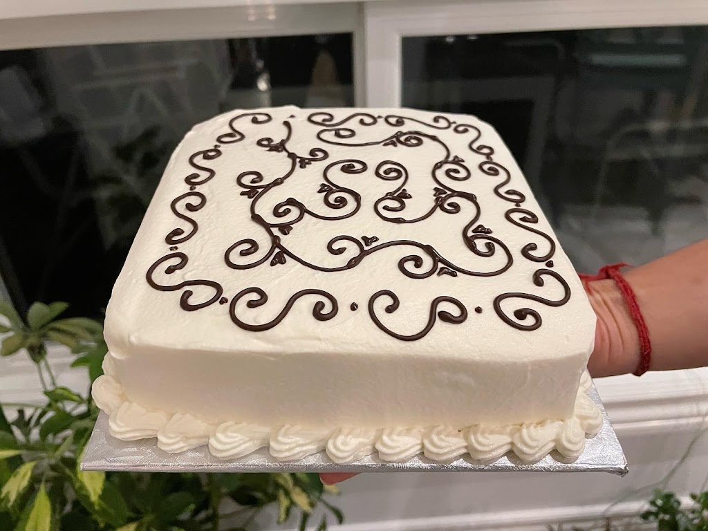 Dessertelicious | 878 Weber St N, Waterloo, ON N2V 4G8, Canada | Phone: (519) 497-3645