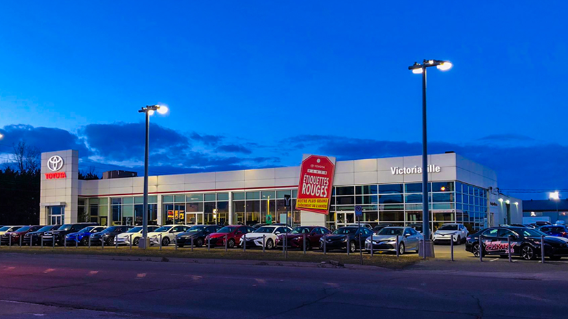 Toyota Victoriaville - Roy Auto Group | 465 Boulevard des Bois Francs N, Victoriaville, QC G6P 1H1, Canada | Phone: (819) 758-8000