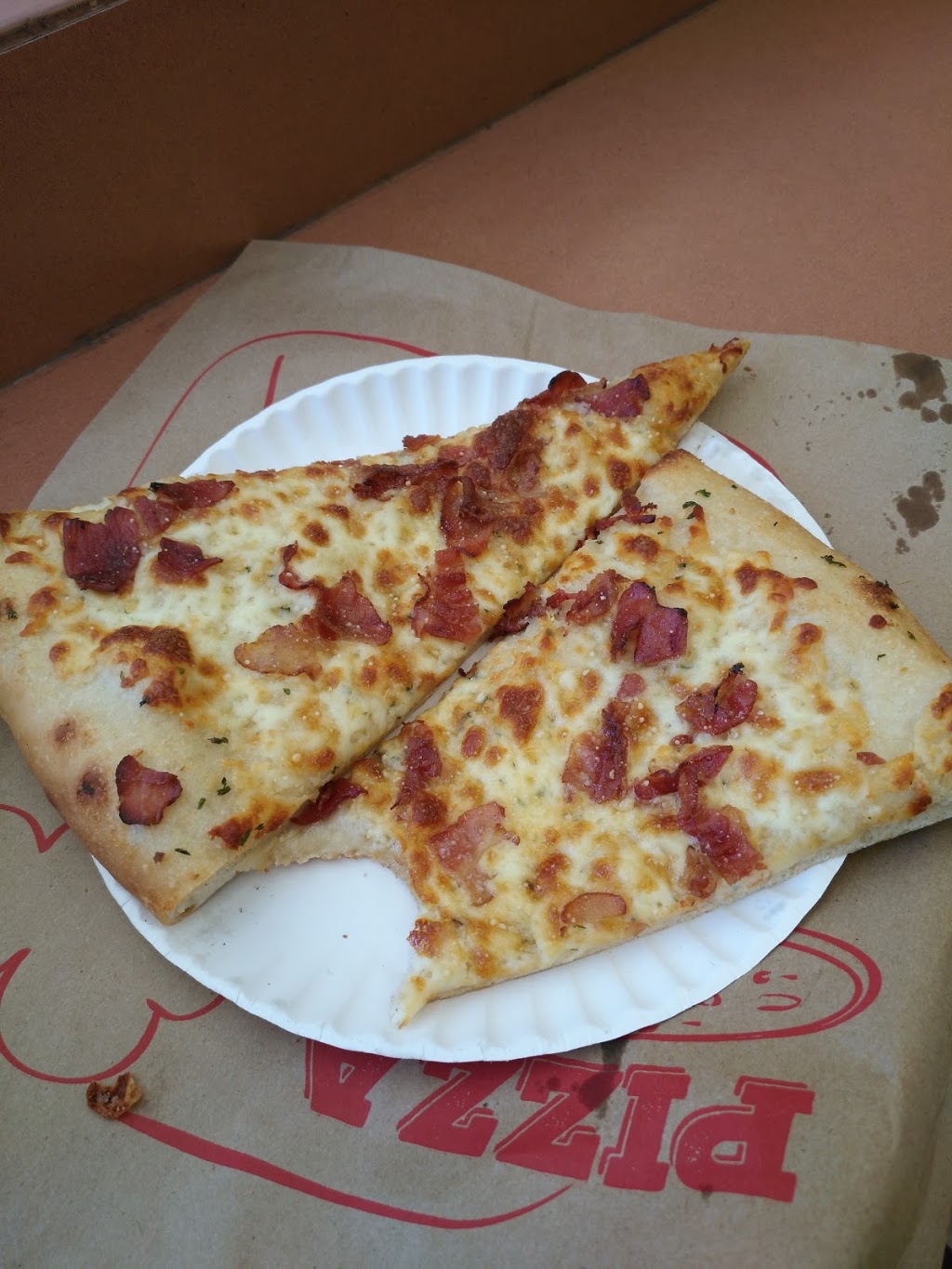 Johnnys Pizza | 312 Victoria St E #1, Alliston, ON L9R 1K6, Canada | Phone: (705) 434-9696