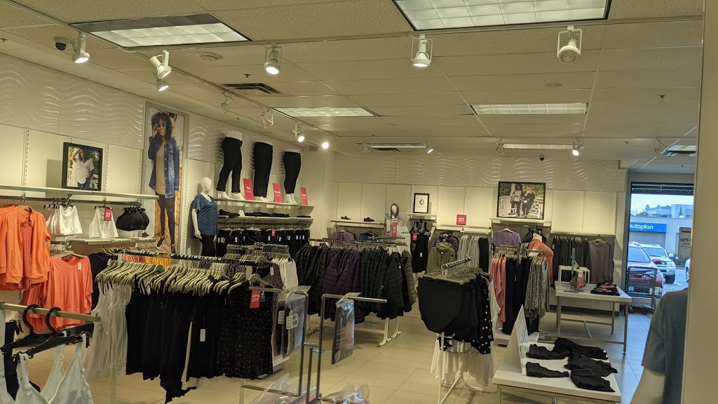 Penningtons | 6581 Aulds Rd, Nanaimo, BC V9T 6J6, Canada | Phone: (250) 390-0131