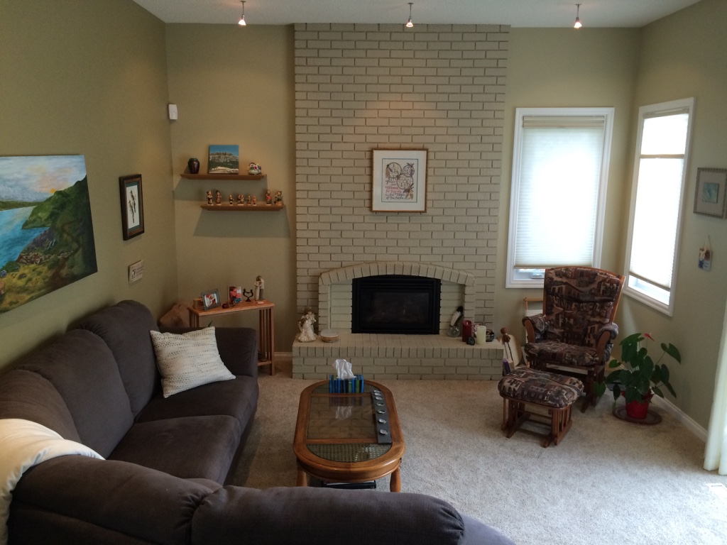 Framesguesthouse | 5627 Dalrymple Hill NW, Calgary, AB T3A 1R1, Canada | Phone: (403) 286-4164