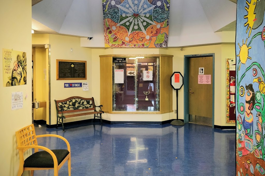 École Anne Hebert Elementary | 7051 Killarney St, Vancouver, BC V5S 2Y5, Canada | Phone: (604) 437-4849