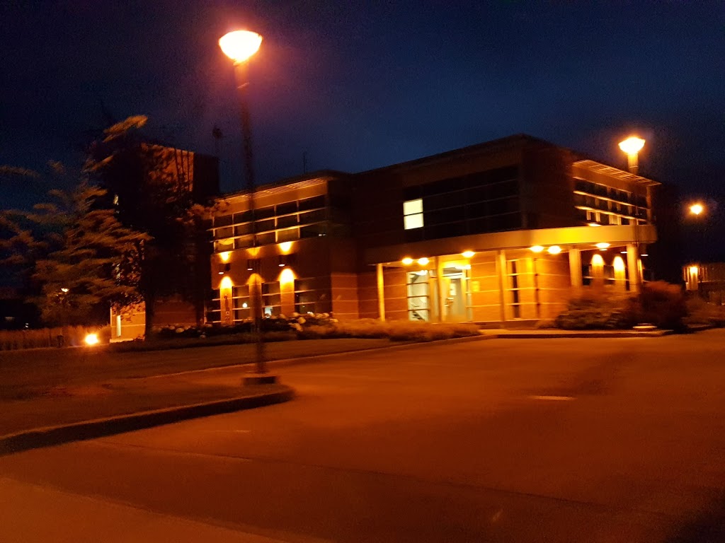 Poste de Police Arrondissement de La Haute-Saint-Charles et Les  | 2780 Rue de la Faune, Québec, QC G3E 2A8, Canada | Phone: (418) 641-6118