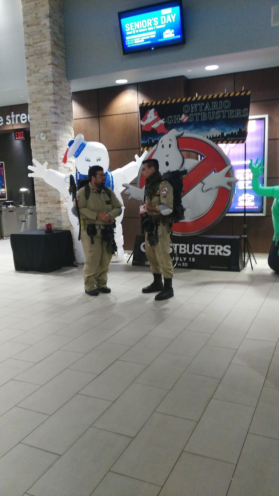 Landmark Cinemas 12 Kitchener | 135 Gateway Park Dr, Kitchener, ON N2P 2J9, Canada | Phone: (519) 650-2958