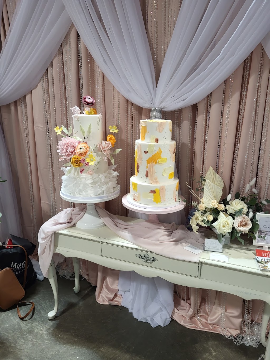Yvonnes Delightful Cakes | The District North, 11130 11th St NE #170, Calgary, AB T3K 2R5, Canada | Phone: (403) 700-5751