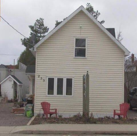 The First House | 255 First St S, Gravenhurst, ON P1P 1H5, Canada | Phone: (416) 705-2400