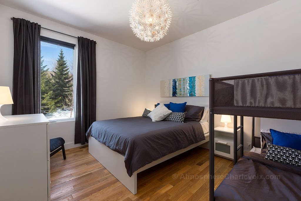 Maison Atmosphère Charlevoix | 18 Chemin des Prés, Petite-Rivière-Saint-François, QC G0A 2L0, Canada | Phone: (418) 840-9221