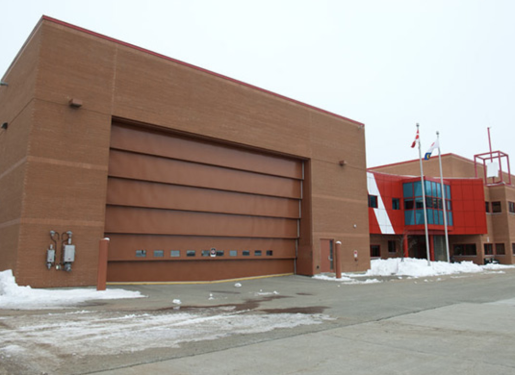 Portes de garage Grandmaison | 3200 1re Rue #500, Saint-Hubert, QC J3Y 8Y5, Canada | Phone: (514) 666-7678