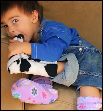 Polar Feet® Fleece Socks and Slippers | 336 E 1st Ave #203, Vancouver, BC V5T 4R6, Canada | Phone: (604) 707-0799