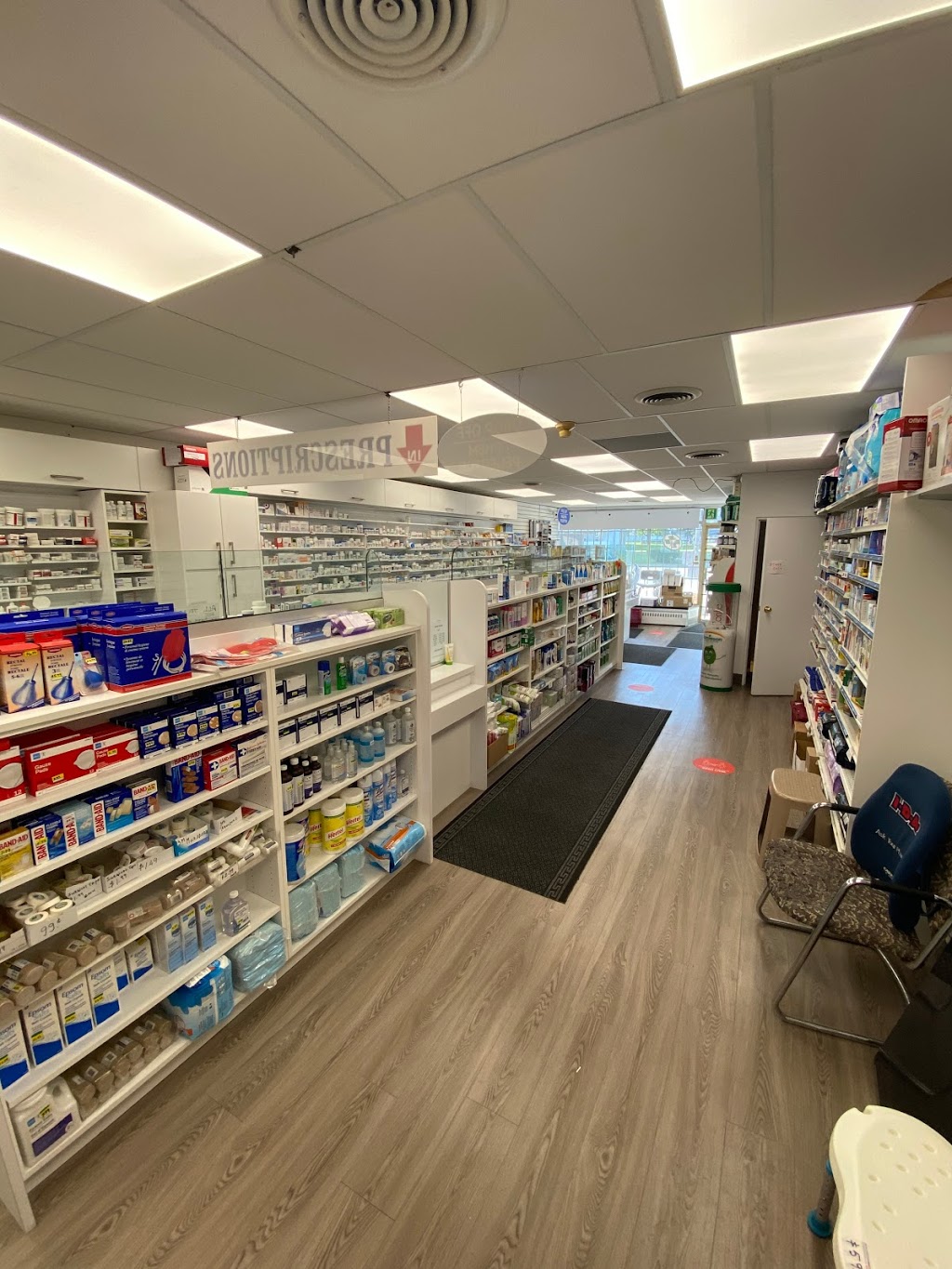 I.D.A. - New Canyon Pharmacy | 564 Sheppard Ave W, North York, ON M3H 2R9, Canada | Phone: (416) 633-6599