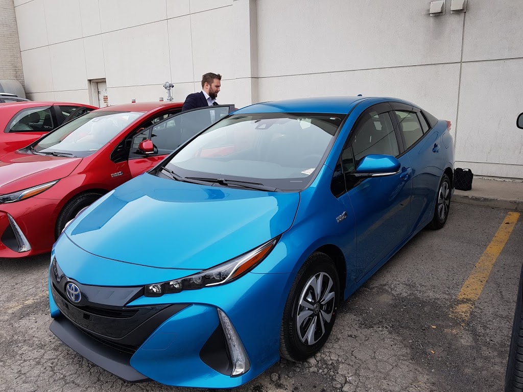 St-Léonard Toyota | 7665 Boulevard Lacordaire, Saint-Léonard, QC H1S 2A7, Canada | Phone: (844) 611-7882