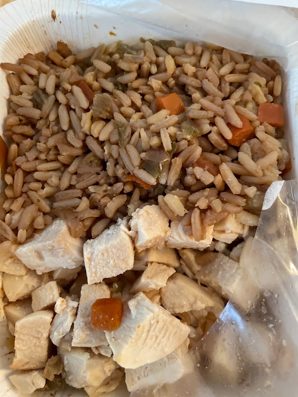 Le Lunch | 8888-A Bd du Quartier, Brossard, QC J4Y 3K6, Canada | Phone: (450) 444-3737