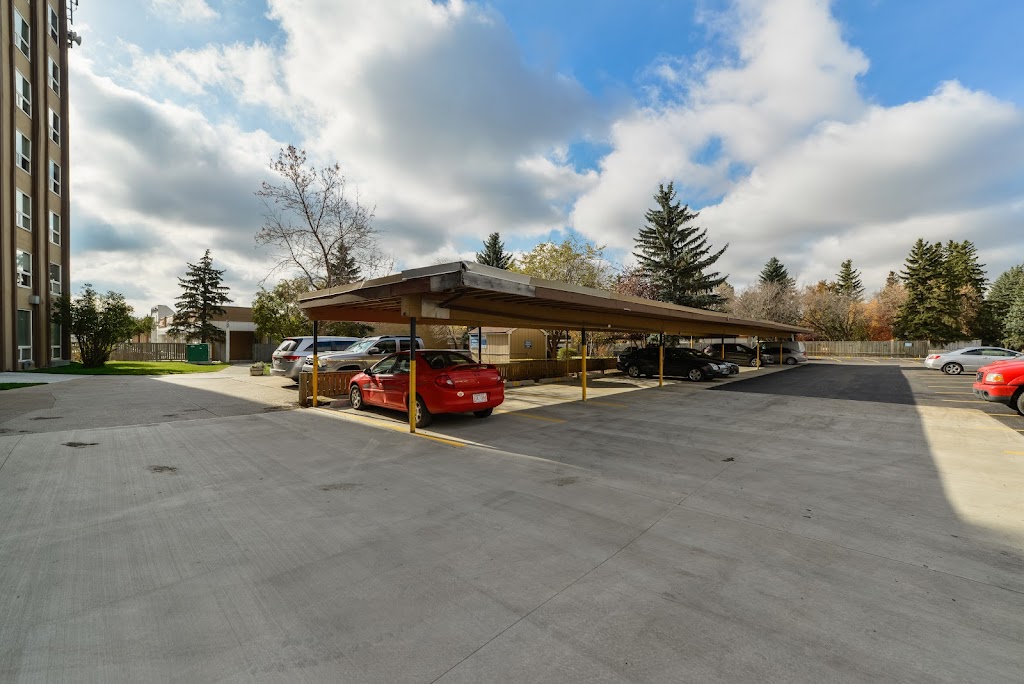 Lansdowne Park | 5210 122 St NW, Edmonton, AB T6H 3S4, Canada | Phone: (780) 413-0411