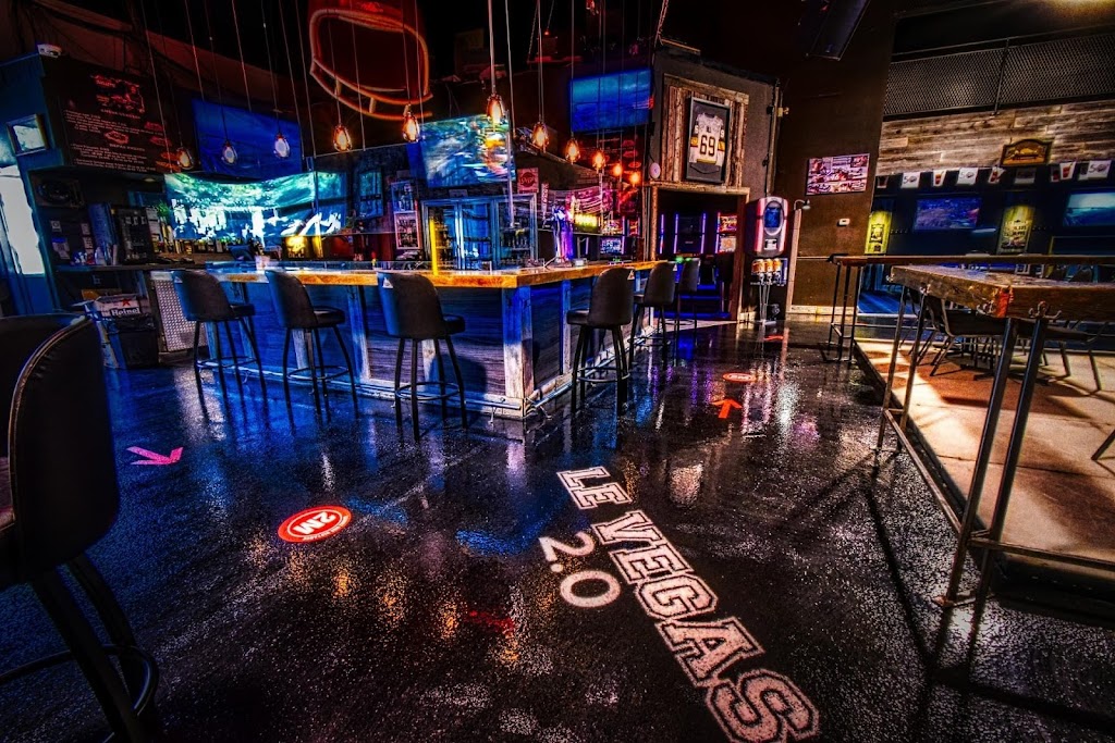 Bar Sportif Vegas 3.0. | 2340 Bd Sainte-Anne, Québec, QC G1J 1Y3, Canada | Phone: (418) 663-3434