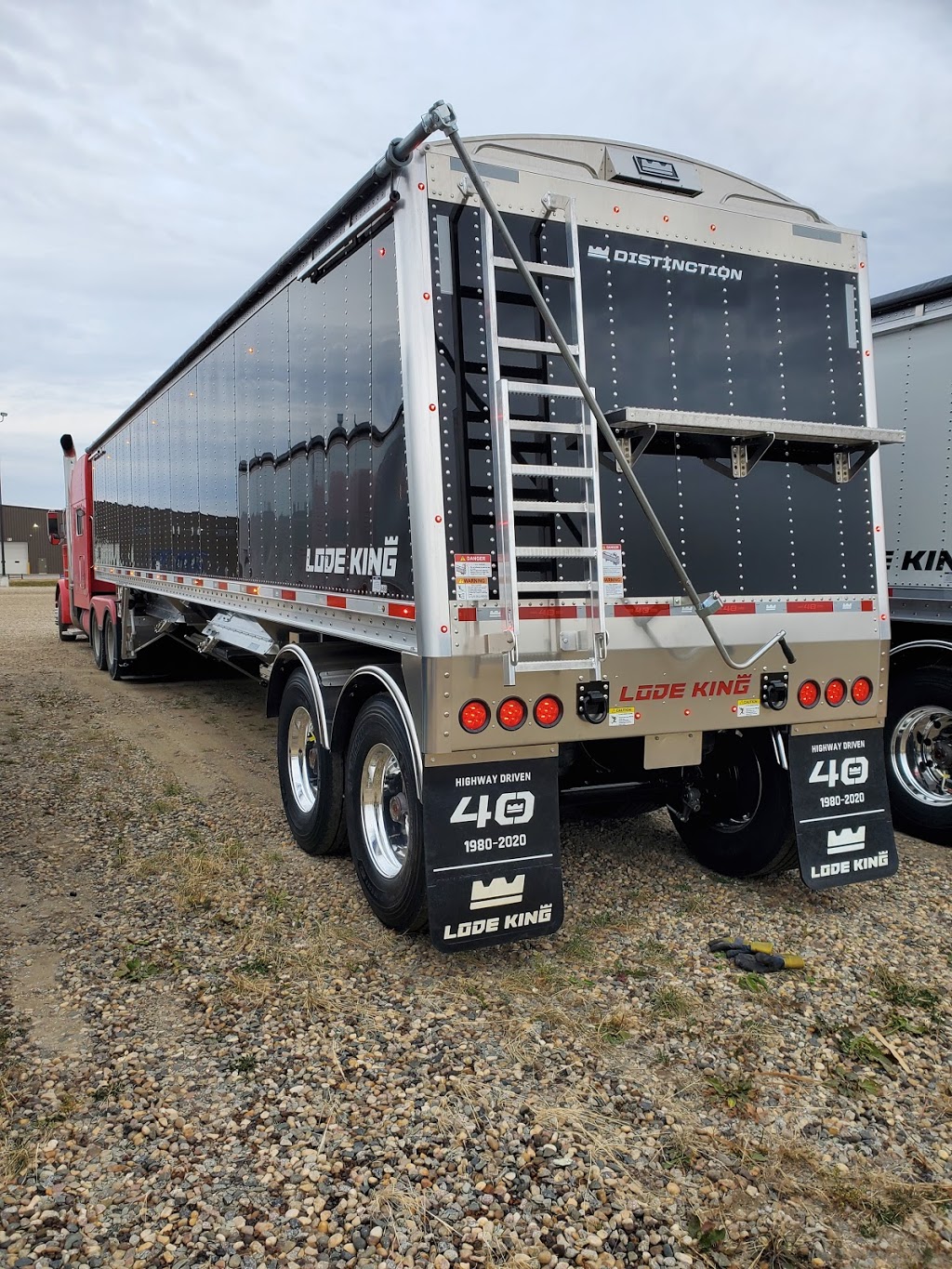 SOUTHERN MANITOBA TRANSPORT Ltd | 4 Creekside Dr, Hochfeld, MB R6W 4A1, Canada | Phone: (204) 312-7187