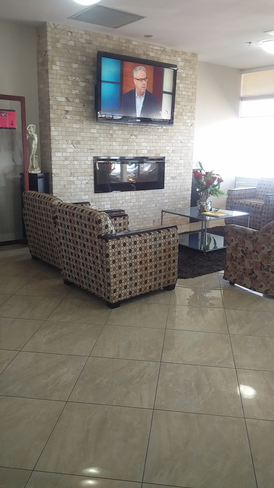 E-Z car rental | 6465 Airport Rd, Mississauga, ON L4V 1E4, Canada | Phone: (905) 672-9600