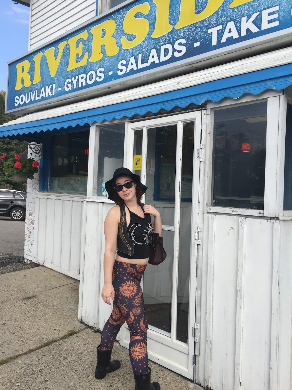 Riverside Grill | 65 Queen St N, Bolton, ON L7E 1C1, Canada | Phone: (905) 857-3209