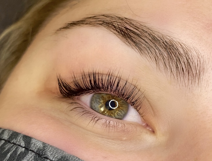 Royal Lashes Studio | 3 Keys Crescent, Guelph, ON N1G 5H9, Canada | Phone: (519) 827-7980