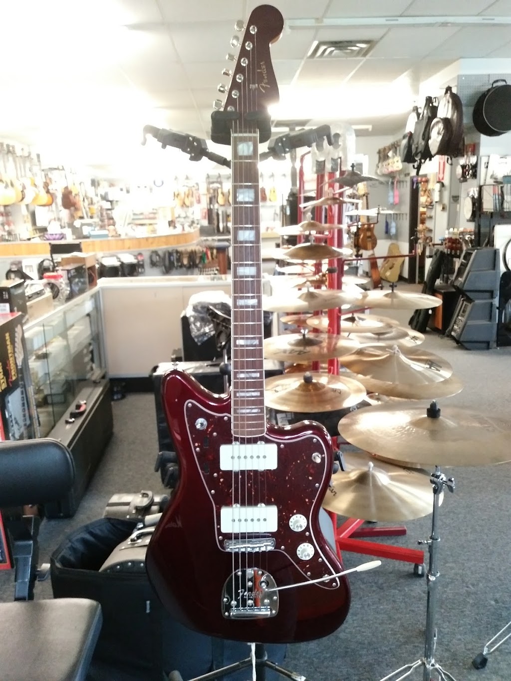 Van Halteren Music Centre | 8 Wellington St, Lindsay, ON K9V 3N1, Canada | Phone: (705) 324-2111