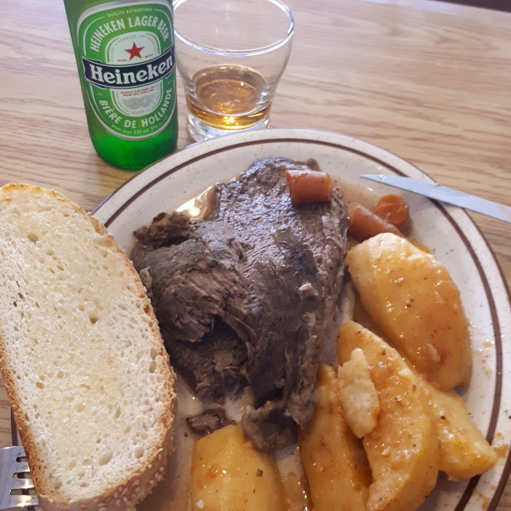 Dinos Dining Lounge | 510 Dundas St, Woodstock, ON N4S 1C3, Canada | Phone: (519) 537-5892