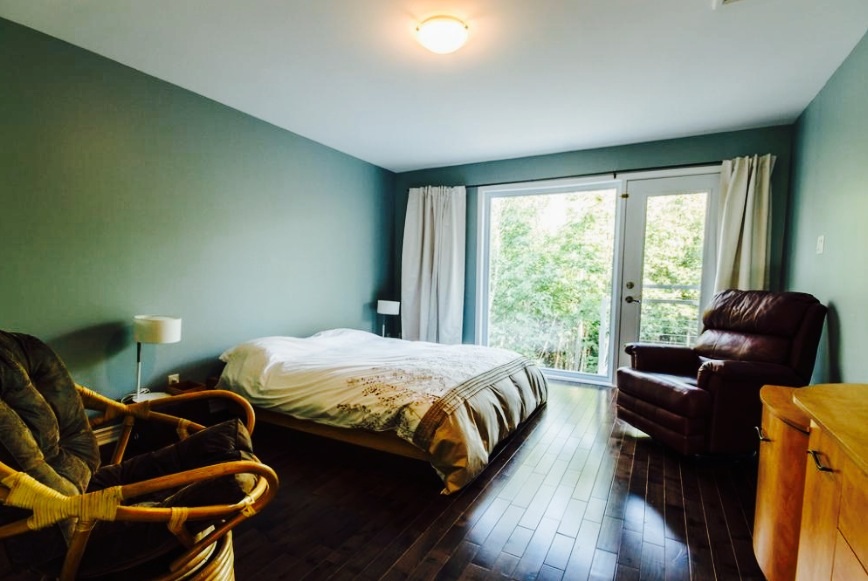 Chalet Néo-Rustique | Chemin Marthe-B.-Hogues, Petite-Rivière-Saint-François, QC G0A 2L0, Canada